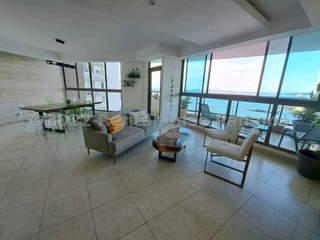 Apartment for Sale in San Francisco - 3 bedrooms