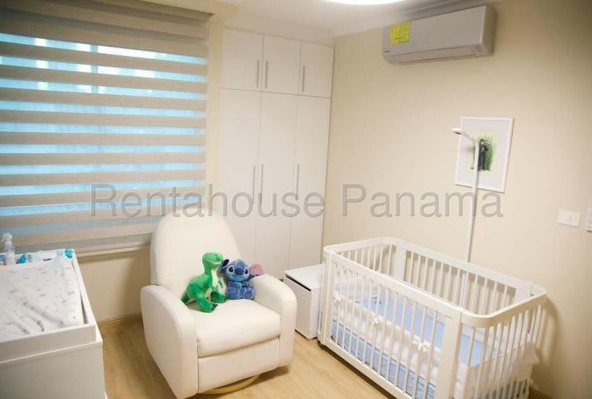 Exterior view of luxury skyscraper tower PH Oceania Punta Pacífica