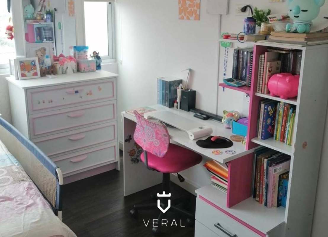 Master bedroom with AC walk-in closet ensuite PH Portoalegre Villa Lucre