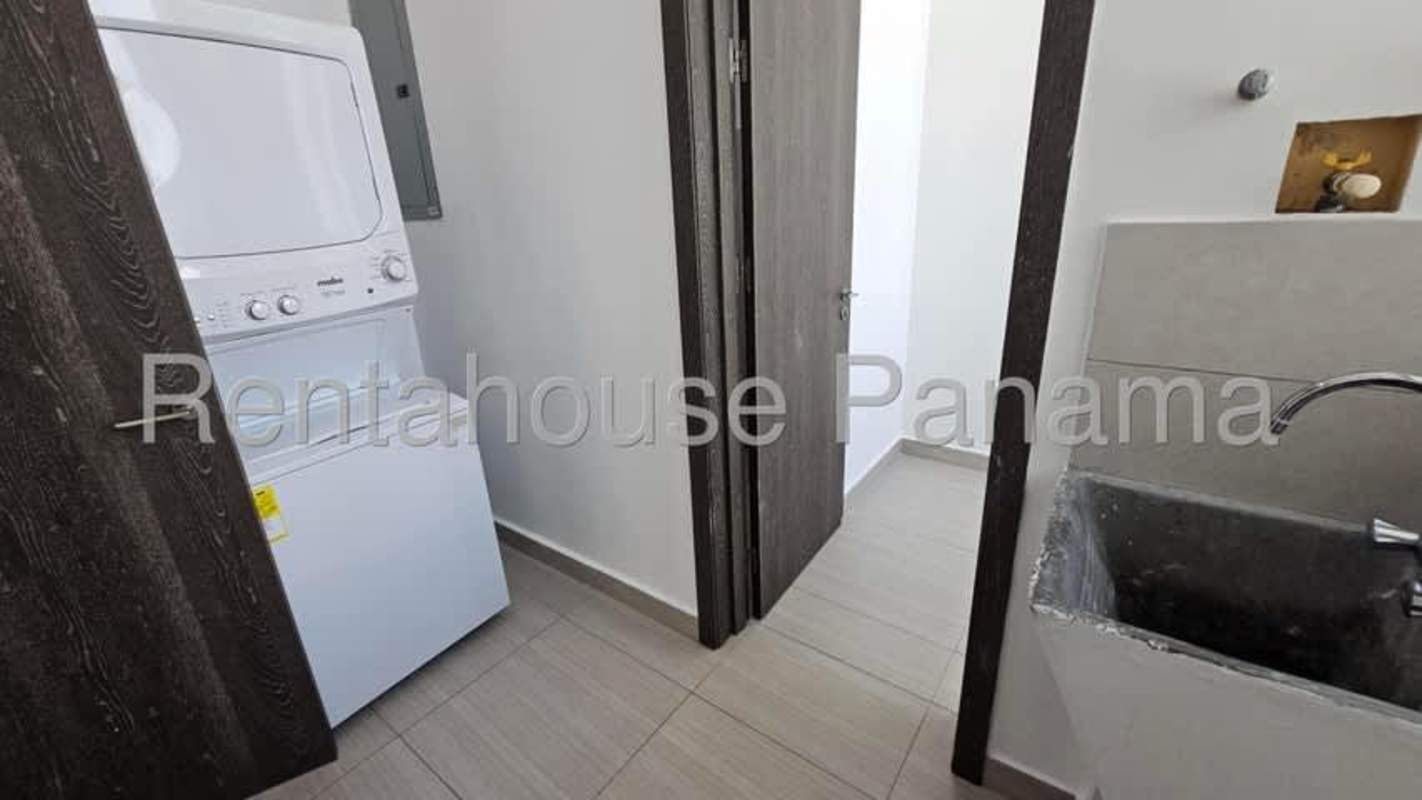 Spacious master bedroom ocean view large windows PH Oceana Costa del Este Panama