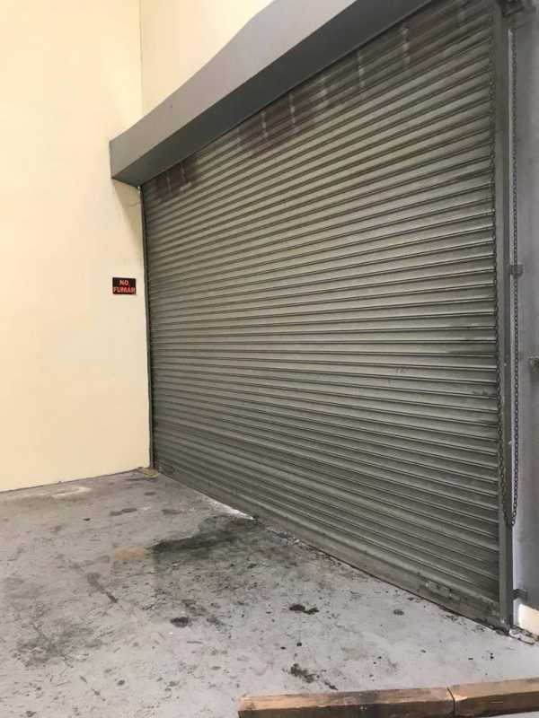 Wide cargo access rolling shutter door warehouse Parque Lefevre Panama City