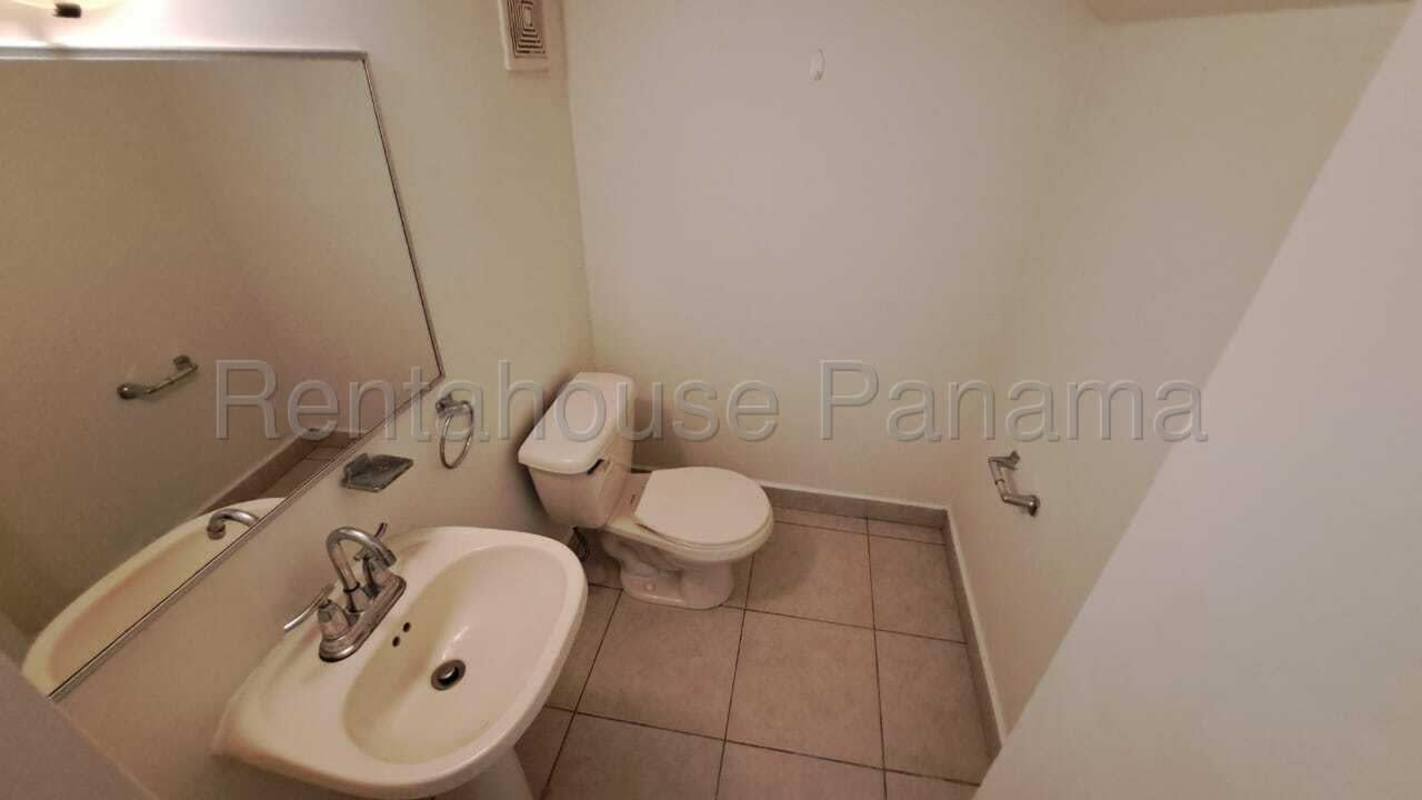 Contemporary bathroom with granite sink, mirror and shower in house for sale Versalles Panama City