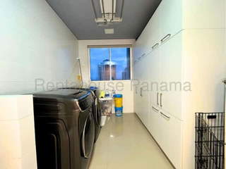 Penthouse for Sale in Costa del Este - 4 bedrooms