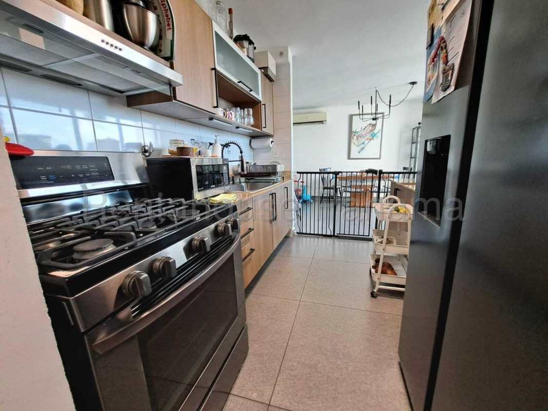 Outdoor children's playground and landscaped gardens at Kings Park Panama