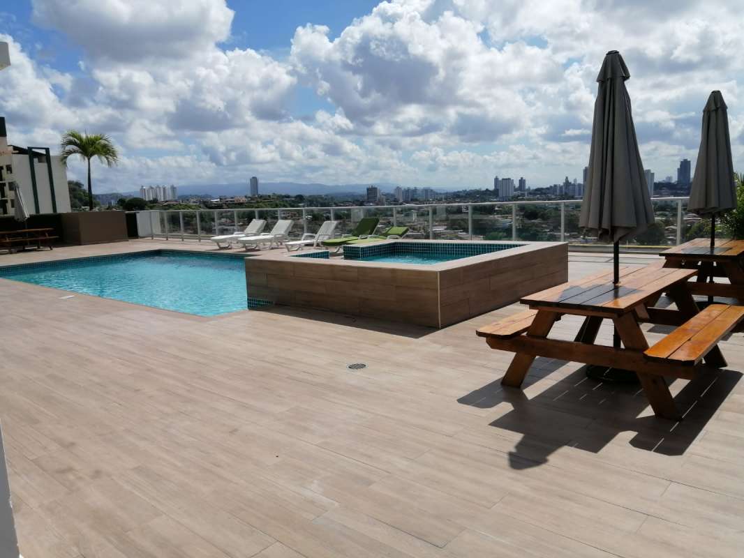 Dos Mares 2BR Apartment with Panoramic Views & Balcony