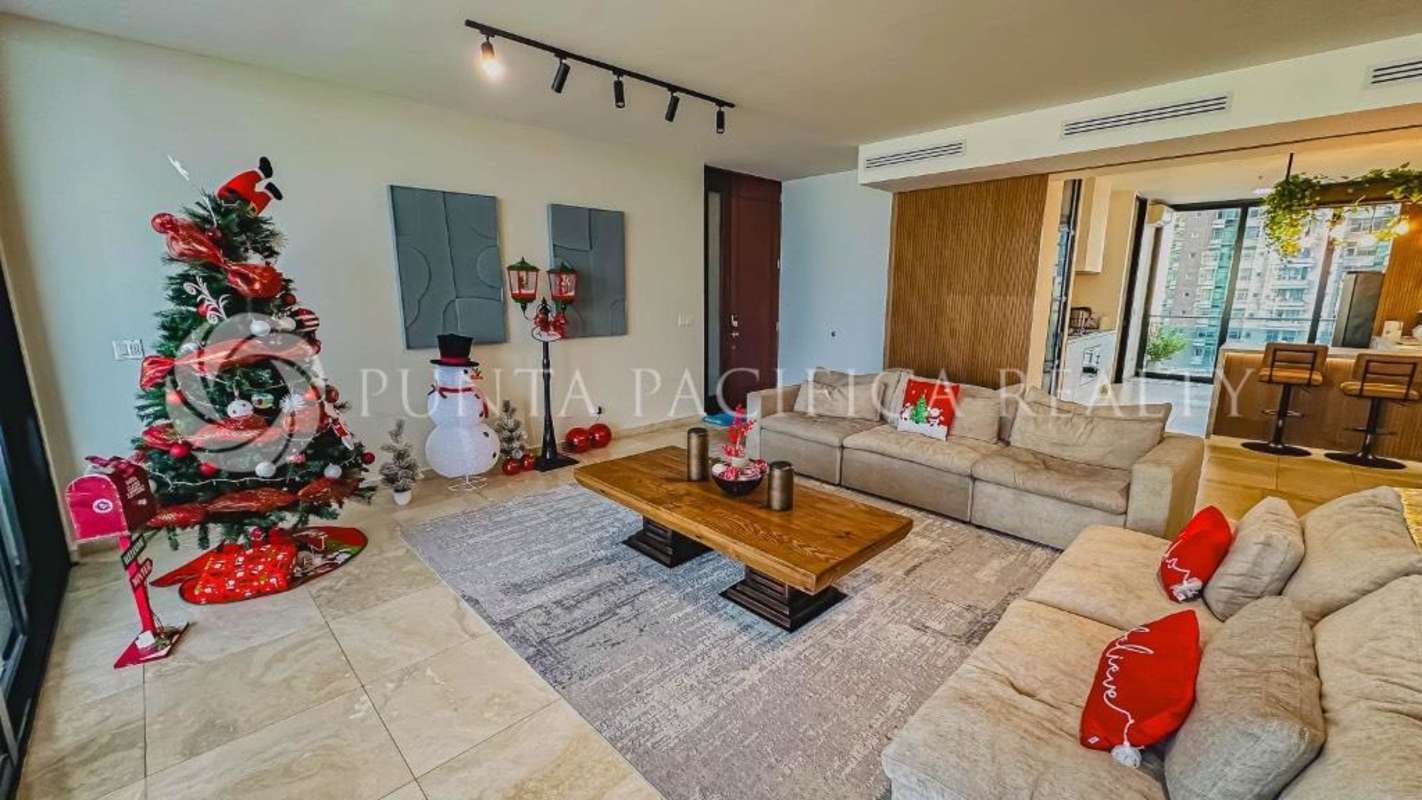 Bright bedroom with ocean views high-rise PH Aqualina Punta Pacifica