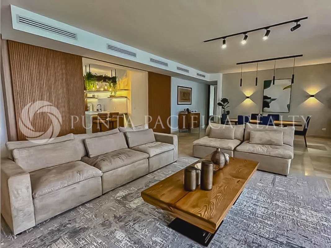 Dining room with city skyline and ocean views luxury apartment Punta Pacifica