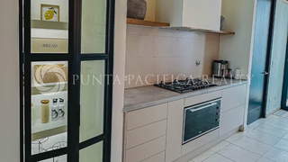 Apartment for Sale in San Francisco - 3 bedrooms