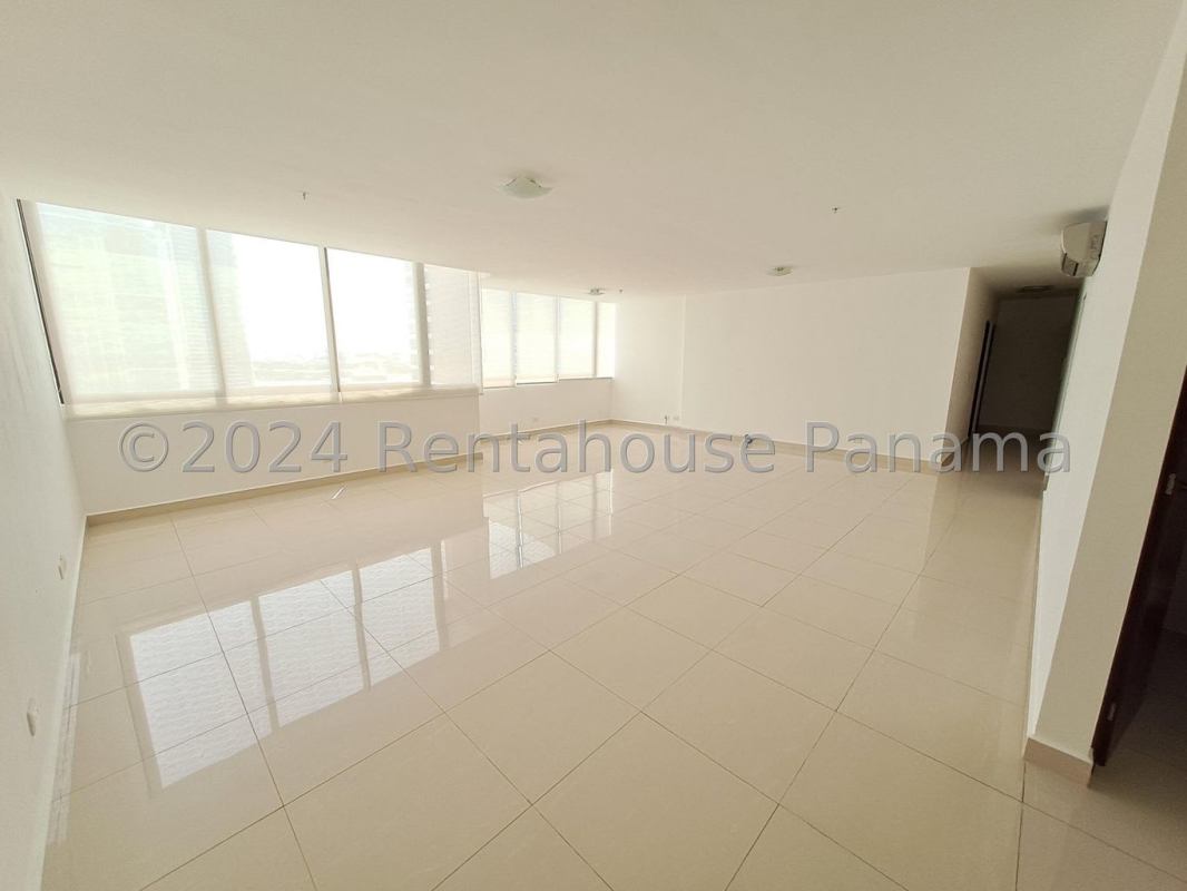 Luxury kitchen with granite countertops, stainless appliances in PH Quartz Costa del Este Panama