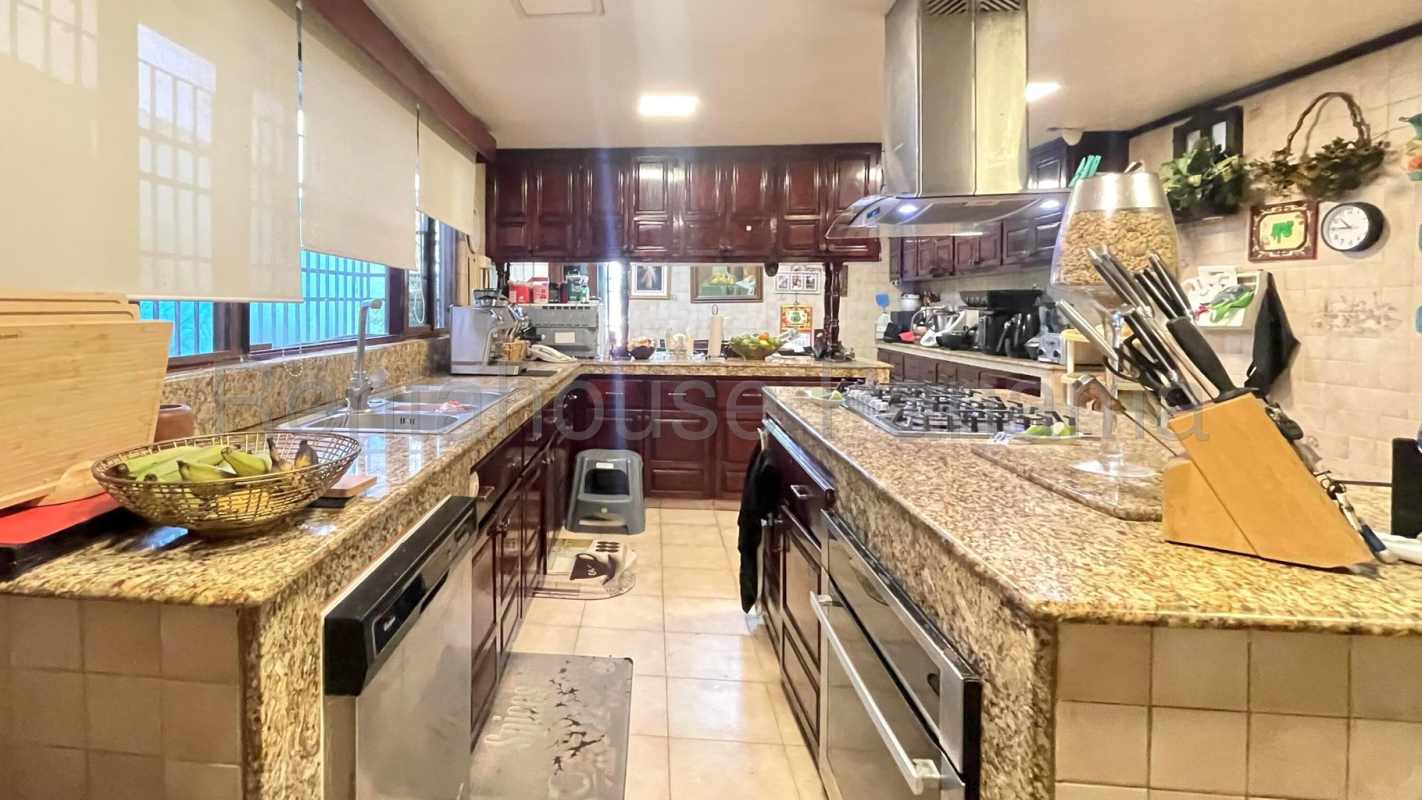 Luxury house with private pool and covered terrace Betania Panama