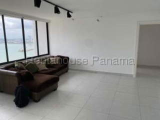 Apartment for Rent in Bella Vista - 3 bedrooms