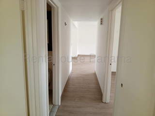 Apartment for Sale in Clayton - 3 bedrooms