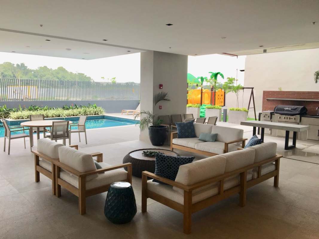 Spacious master bedroom with golf views, walk-in closet and luxury en-suite bathroom in Santa Maria Panama