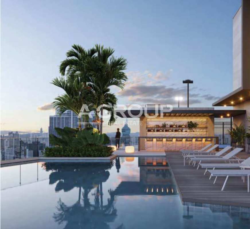 Infinity rooftop pool overlooking the ocean and Panama City skyline at PH AquaPoint Punta Paitilla