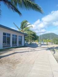 Spacious living and dining area in renovated PlayaMar beach house near Panama City