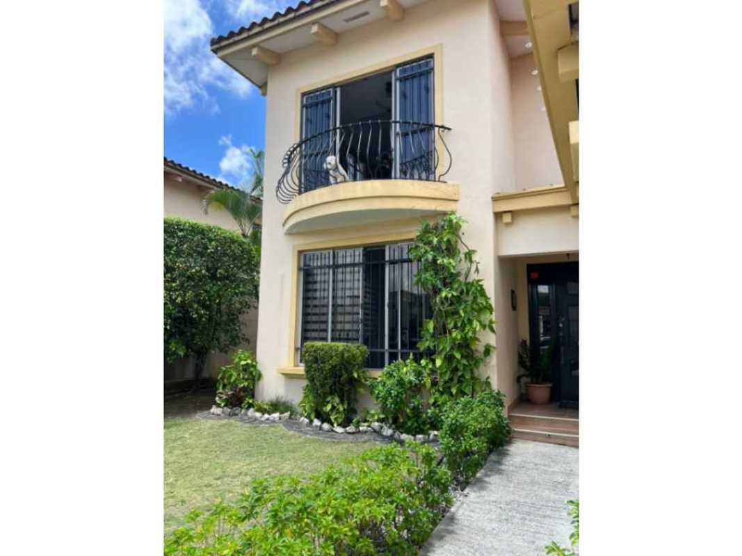 Large kitchen with wood cabinets, granite countertops and stainless appliances Condado del Rey Panama