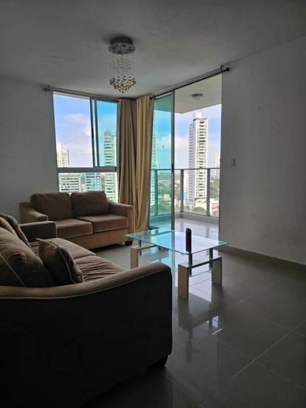 Contemporary elevator lobby with mirror accents PH Residencias del Sol Panama