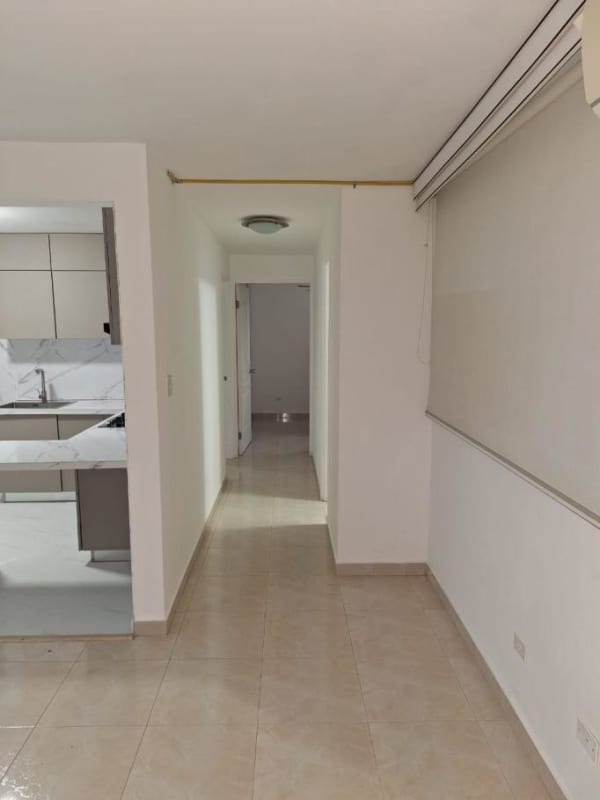 City view bedroom with wardrobe, window and tile floor in PH Elmare Plaza Edison Panama