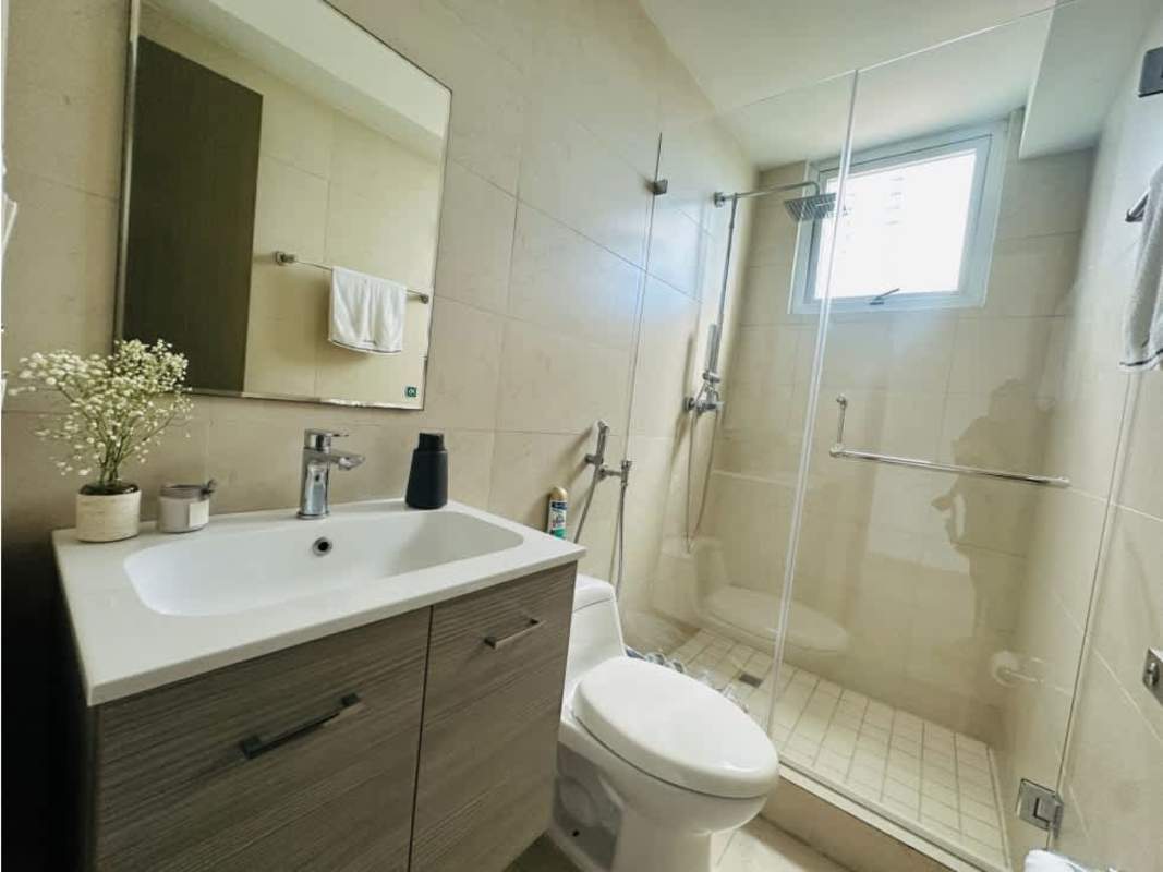 Bedroom with large windows, city views, split AC, built-in closet PH Lumiere Costa del Este Panama