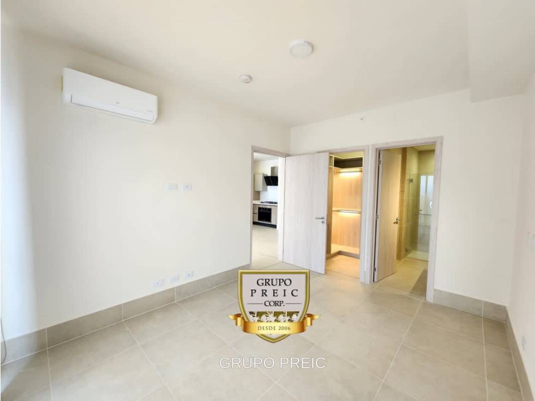 Luxury 2BR Apartment with Balcony in PH Ocean House Santa María - View 3