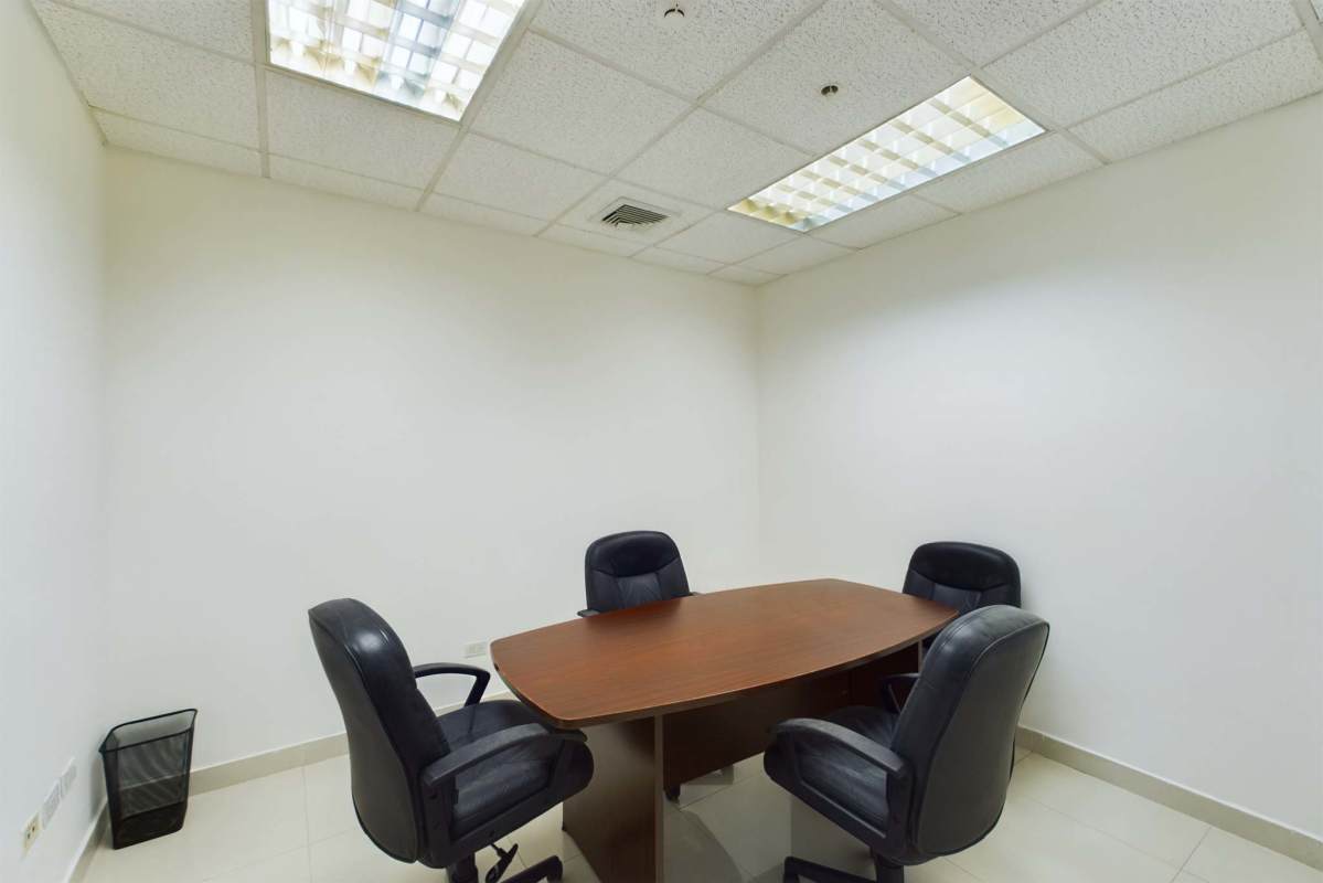 Multiple bright private offices inside commercial space for rent in PH Ocean Business Plaza Panama City
