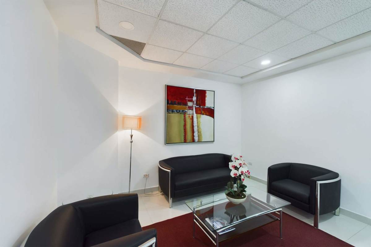 Reception waiting lounge at PH Ocean Business Plaza commercial office Panama City
