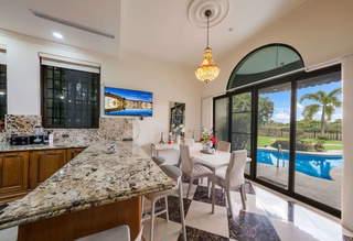 Luxury Mansion for Sale in Santa María - 6 bedrooms