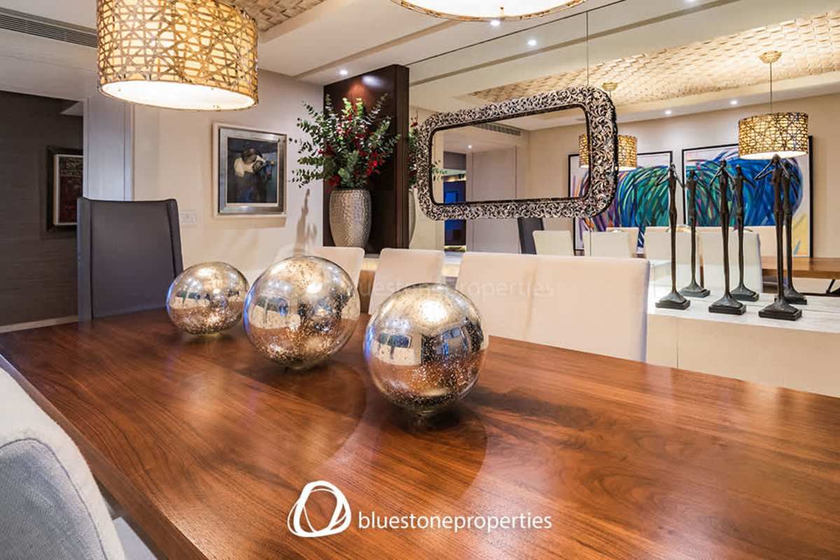 Spacious master suite with panoramic Pacific views and luxury finishes in PH Mirador Costa del Este