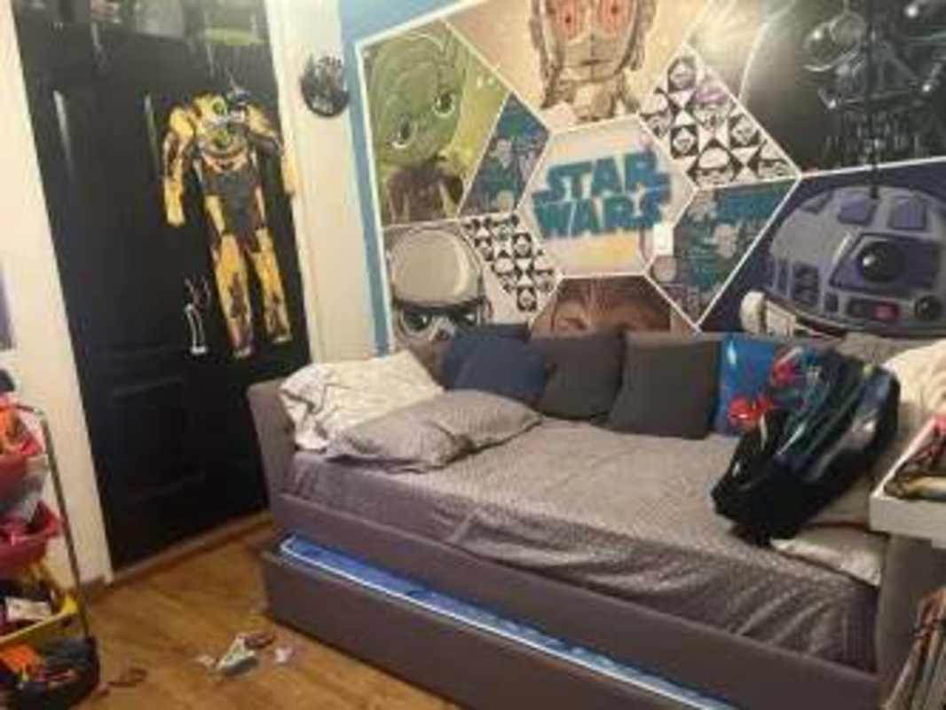 Children's bedroom with mural and natural light in PH Acuarela Hato Pintado Panama