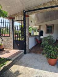 Spacious 4BR House Corner Lot with Income Suite in Los Sauces