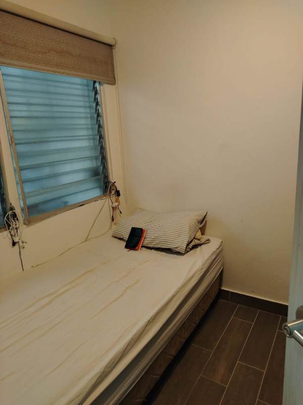 Spacious main bedroom with large windows, closets Betania Panama house