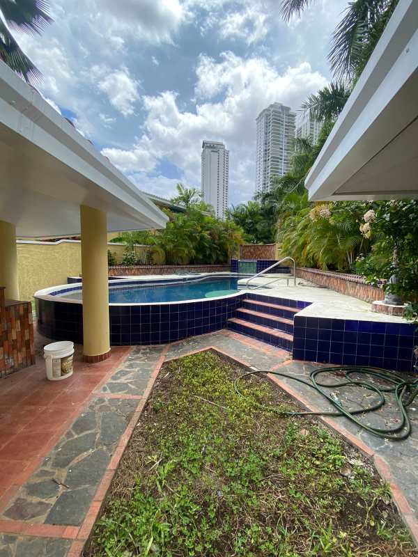 Private pool and landscaped backyard with gazebo Costa Dorada Panama