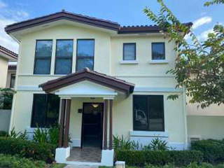 House for Sale in Howard - 4 bedrooms