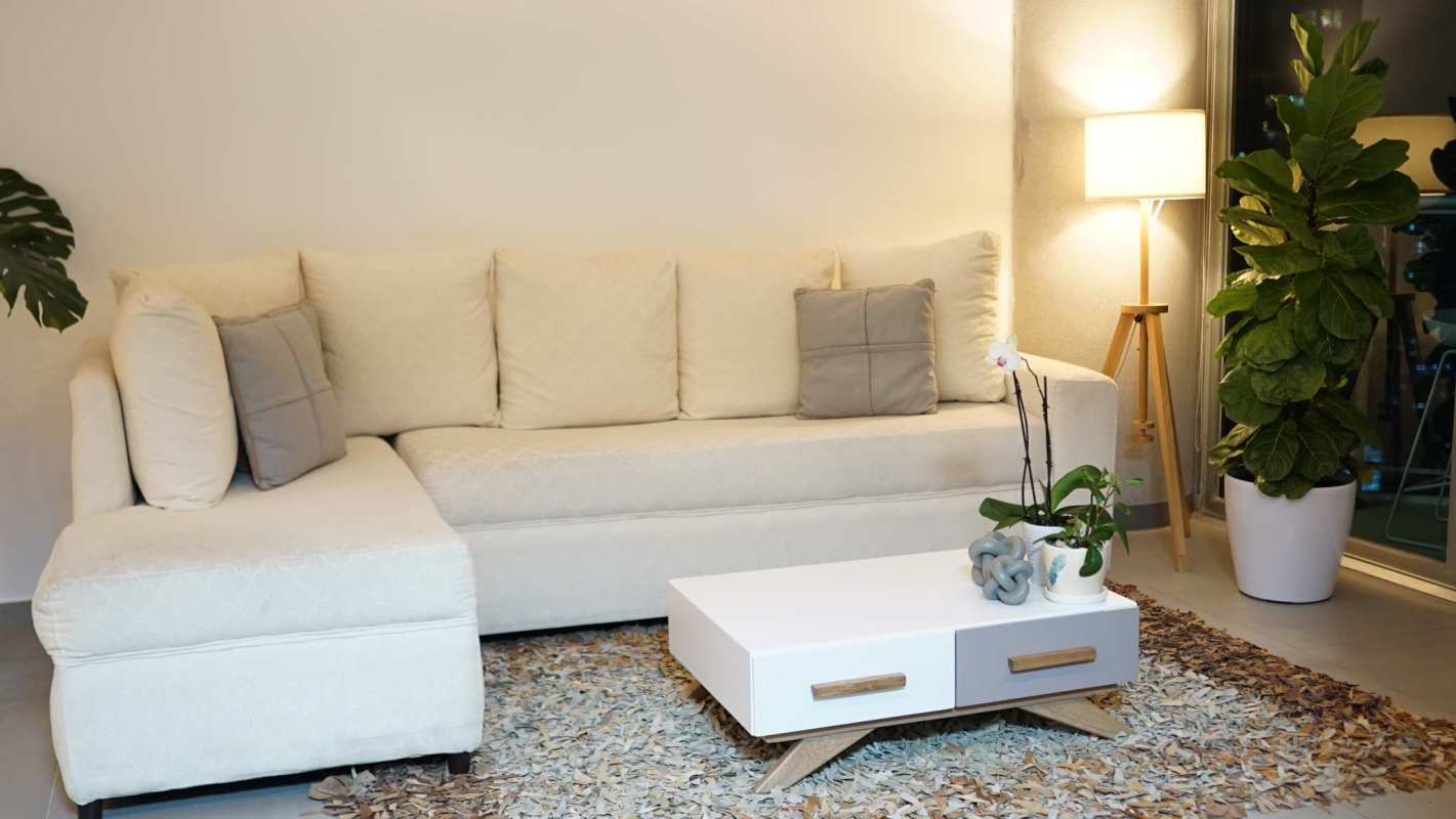 Open modern kitchen equipped with stainless steel appliances at PH BICSA Panama