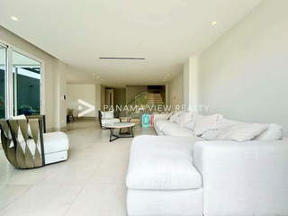 Townhome for Sale in Costa del Este - 4 bedrooms