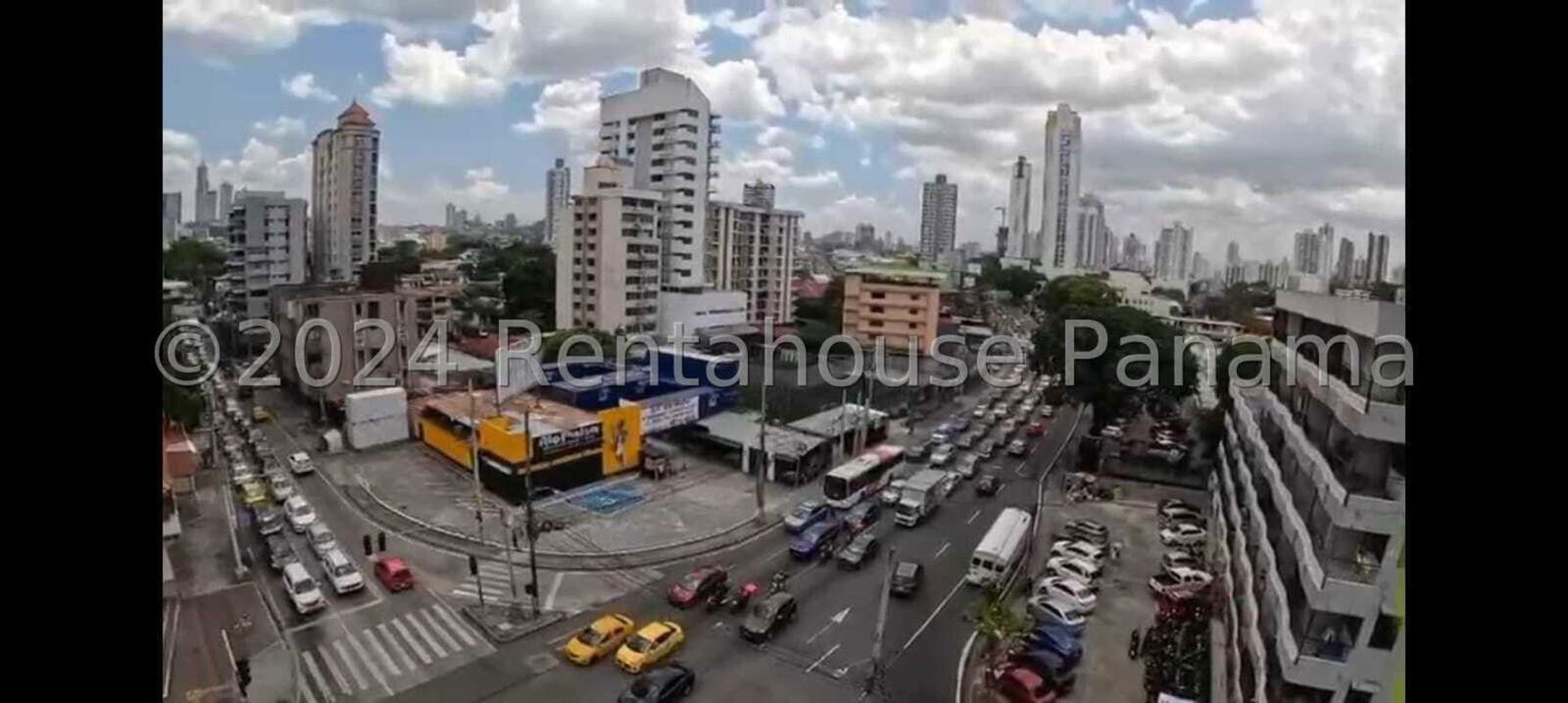 Corner commercial lot with retail storefronts on Via España Panama