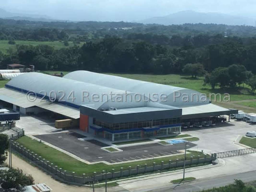 Industrial Warehouse Complex with 2.2 ha Land in Pacora Logistics Hub