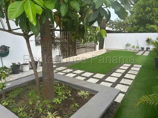 House for Sale in Parque Lefevre - 3 bedrooms