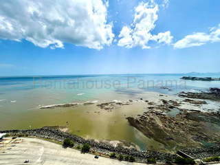 Apartment for Sale in San Francisco - 3 bedrooms