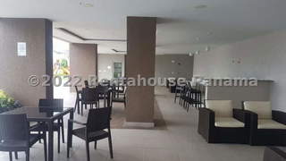 Apartment for Sale in San Francisco - 3 bedrooms