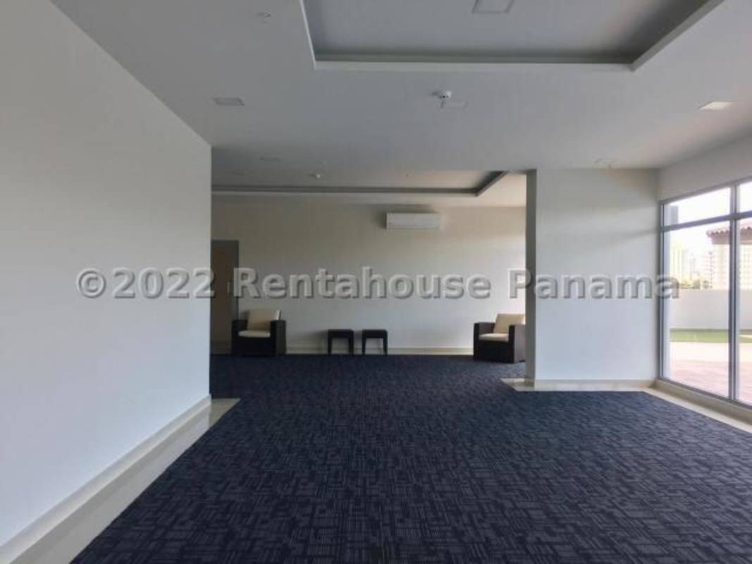 Bedroom with window city skyline PH Park View Carrasquilla Panama