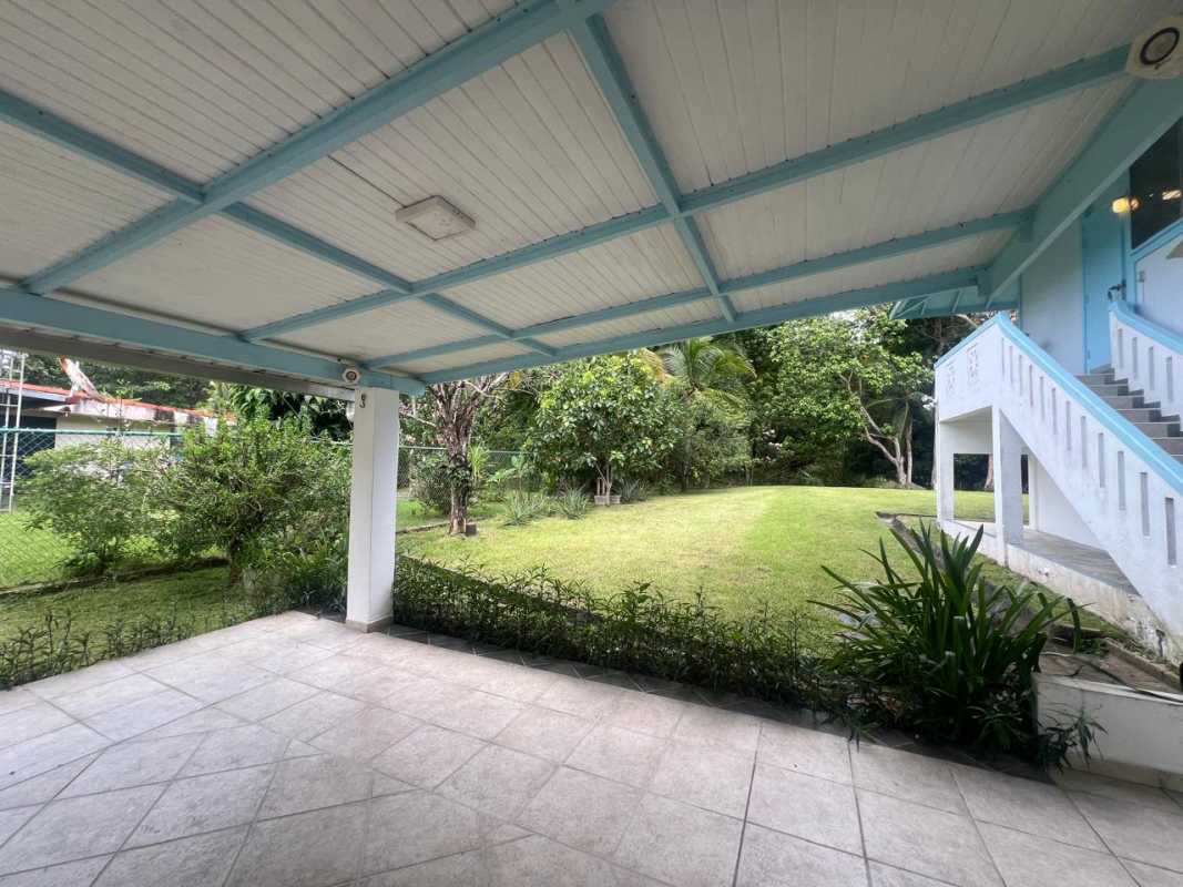 Restored Historic 5BR House with Large Garden in Clayton