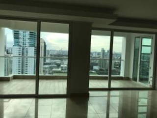 Penthouse Apartment for Sale in Costa del Este - 4 bedrooms