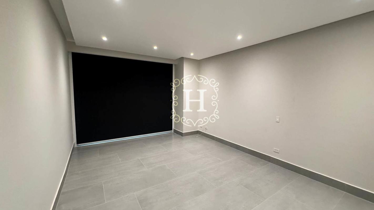 Gourmet kitchen with granite countertops modern finishes PH Oceanaire Punta Pacifica