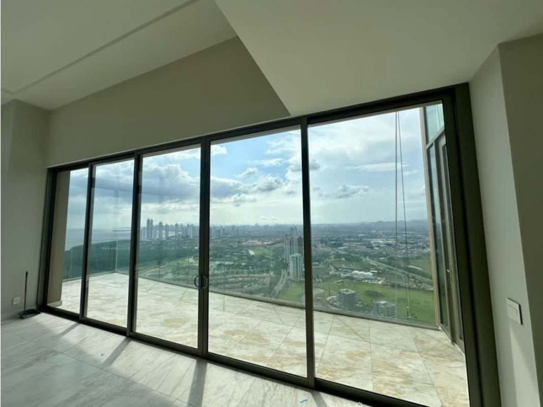 Modern Italian kitchen by Fendi Casa with premium cabinetry and marble finishes in La Maison Panama