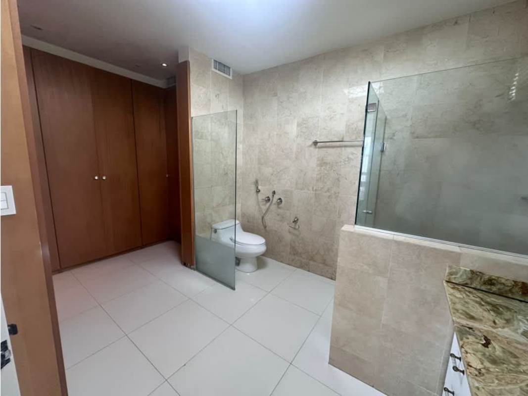 Spacious bedroom with city skyline views PH Peninsula Punta Paitilla Panama