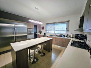 House for Sale in Rufina Alfaro - 4 bedrooms