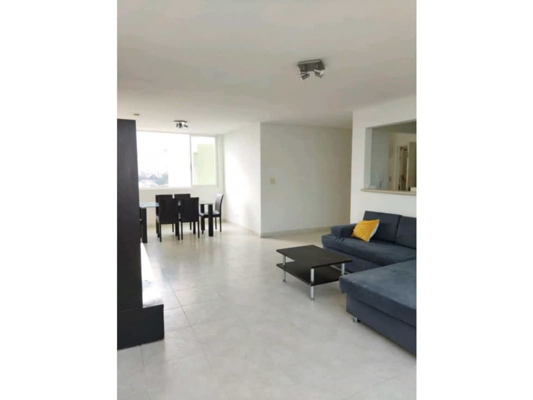 Bedroom with natural light, large window, city view, inverter AC PH Edison Park Panama