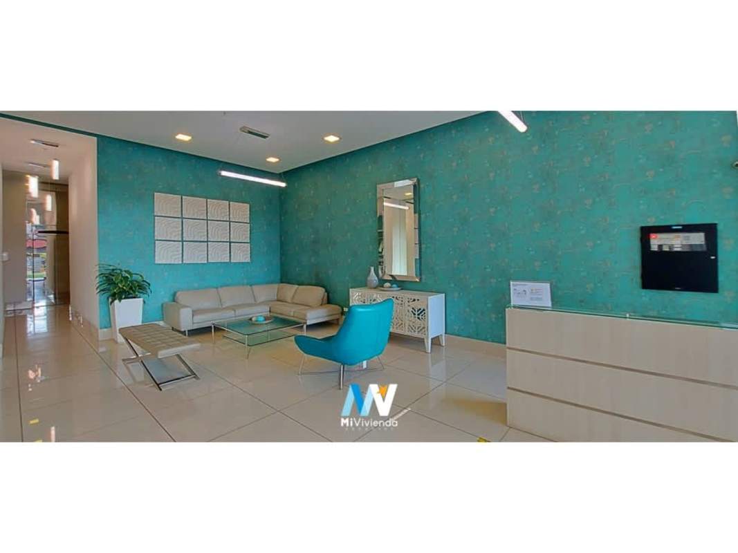 Lobby with seating area and reception at Torres de Castilla Carrasquilla Panama