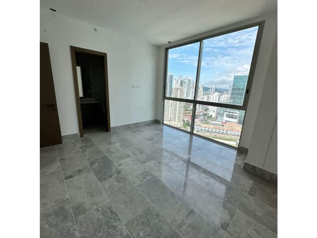 Corner balcony with glass rail panoramic ocean view Pacific Point Tower 400 Punta Pacífica